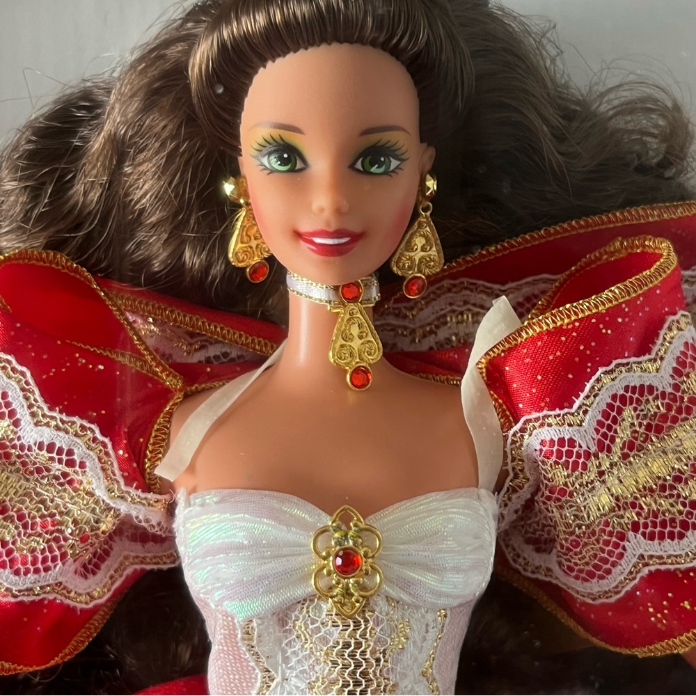 Barbie 10th Anniversary Holiday Edition NIB - Picture 8 of 10